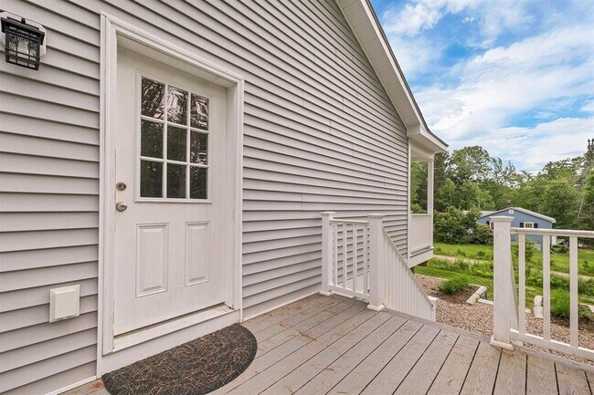 Building Photo - 4 Mill Pond Rd