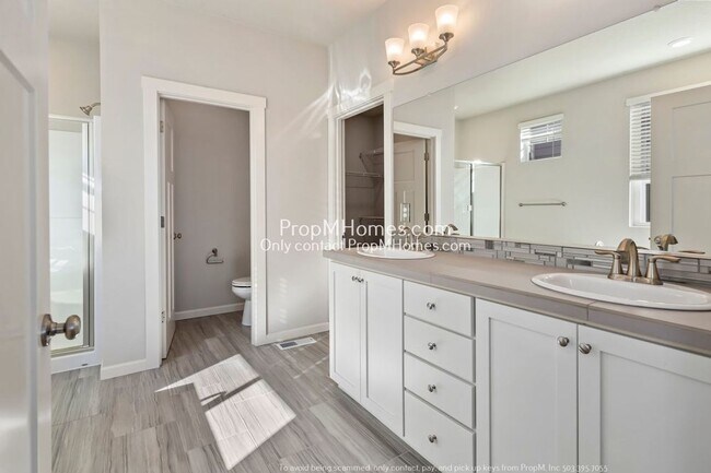 Building Photo - Lovely Three-Bedroom Retreat in Reed's Crossing!