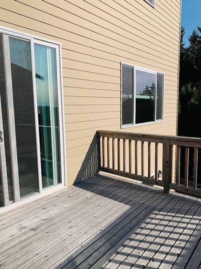 Building Photo - 5 bd 3.5 bath Bothell Single Family House ...