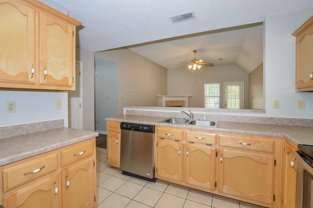 Building Photo - 8408 Cross Point Dr