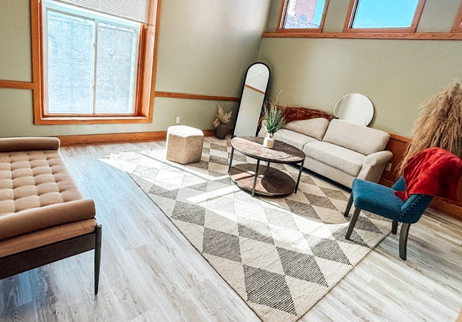 Building Photo - 725 N Washington St