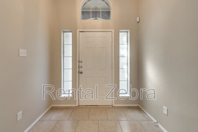 Building Photo - 4408 Sierra Dr
