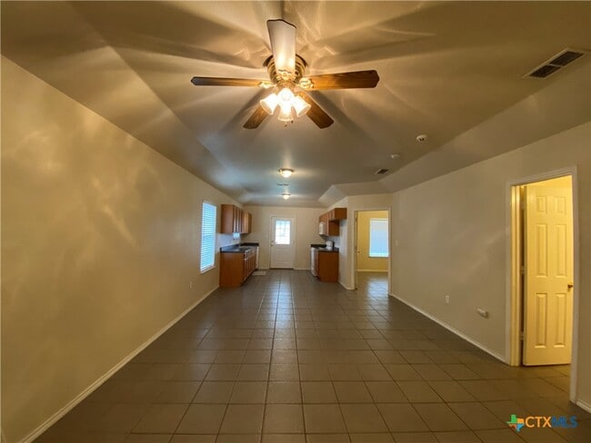 Building Photo - 239 Rosalie Dr