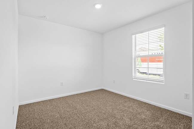 Building Photo - 353 Ardila Cir