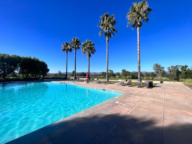 Building Photo - Woodland 3 Bedroom Home for Rent in Valencia!