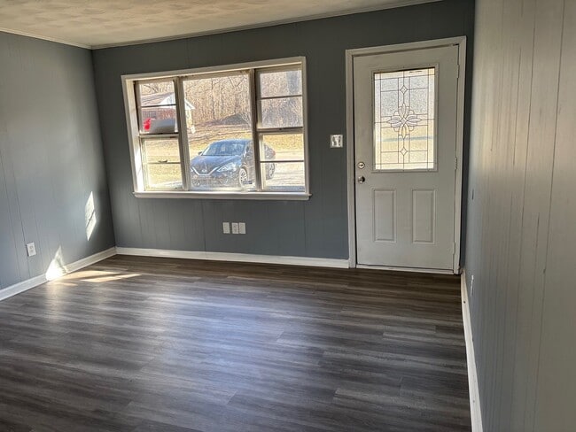 Building Photo - 177 Stardust Dr