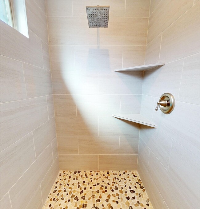 Building Photo - 155 Benjis Pl