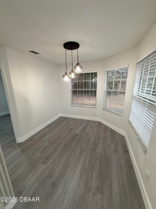 Building Photo - 615 Richland Ct