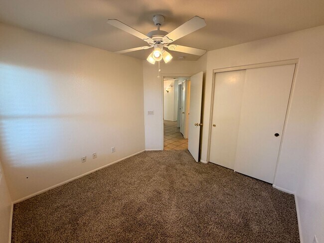Building Photo - 3 X 2 W/Den *ALL Appliances* **Corner Lot!! with New Paint & Carpet