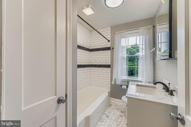 Building Photo - 8119 Kirkwall Ct