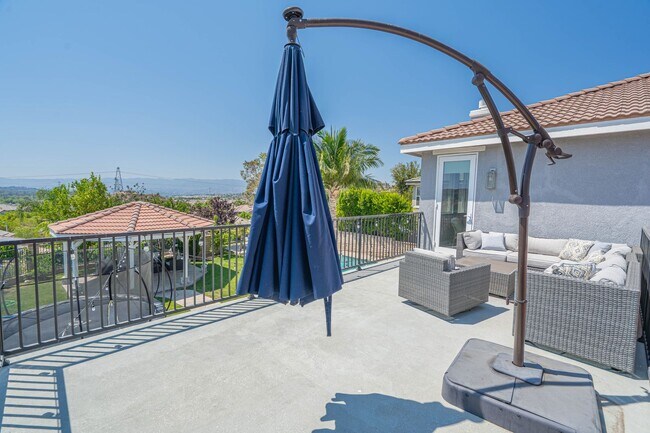 Building Photo - Spectacular 5-Bedroom Home with Pool, RV P...