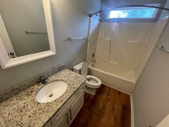 Building Photo - Special $500 Security Deposit, 1/2 off a m...