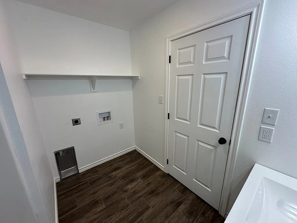 Building Photo - 3504 S County Road 1307 1/2