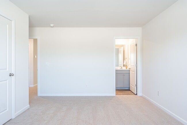 Building Photo - 207 Maddox Dr