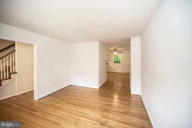 Building Photo - 455 Ridgemore St