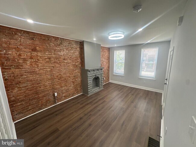 Building Photo - 1741 S 19th St
