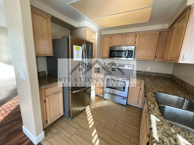 Building Photo - 1825 W Ray Rd