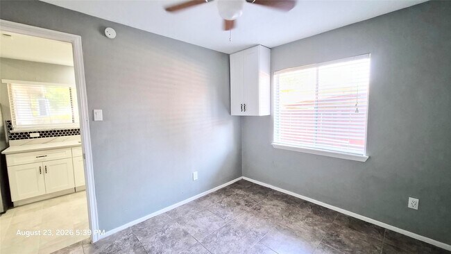 Building Photo - 23054 Banquo Dr