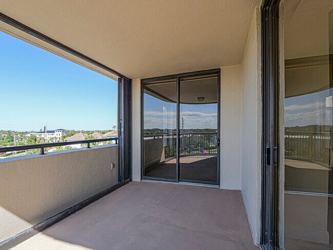 Building Photo - 4600 Jimmy Buffett Mem Hwy