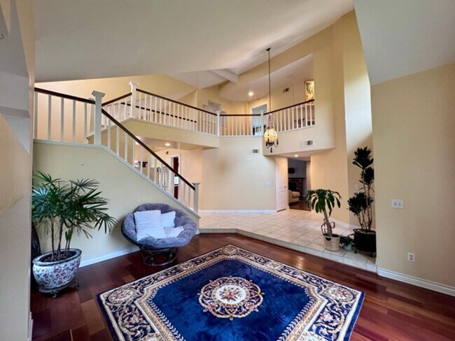 Building Photo - 5 bedroom South Temecula home with a Pool ...