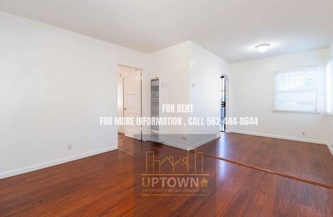 Building Photo - 519 S Tamarind Ave