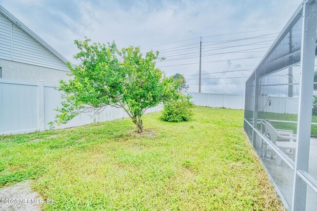 Building Photo - 5628 Loma Vista Dr W