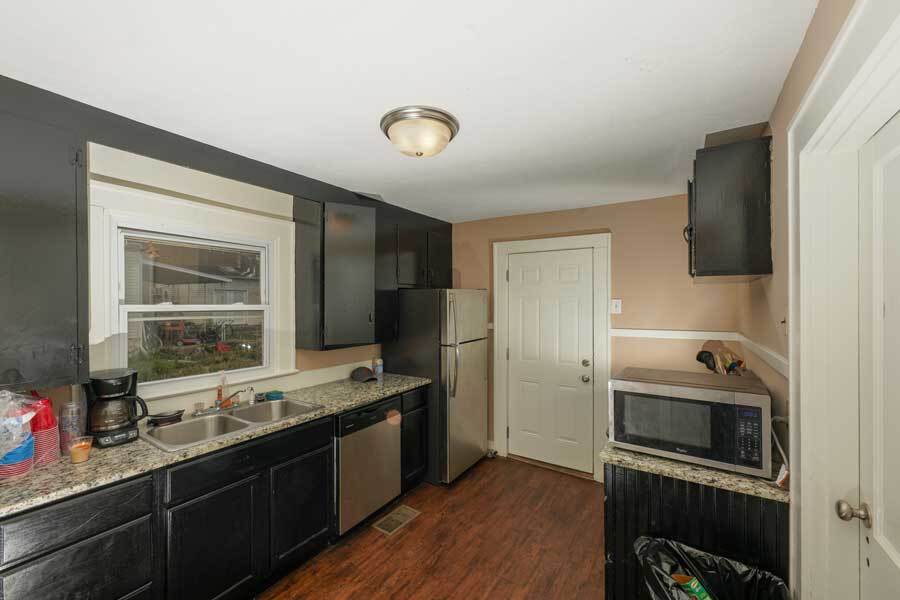 Building Photo - 708 Cabell Dr