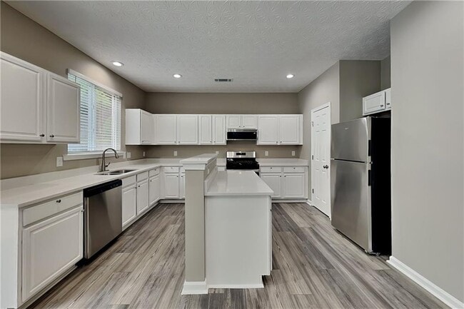 Building Photo - 1517 Briarfield Way