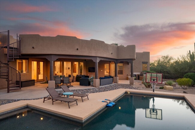 Building Photo - 6708 E Calle de Las Estrellas Rd