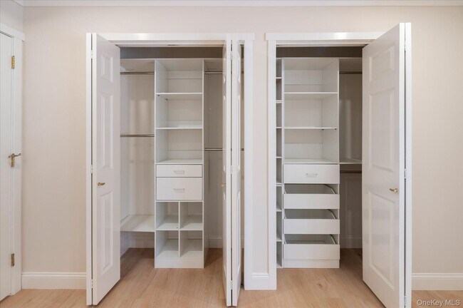 Building Photo - 785 Heritage Hills