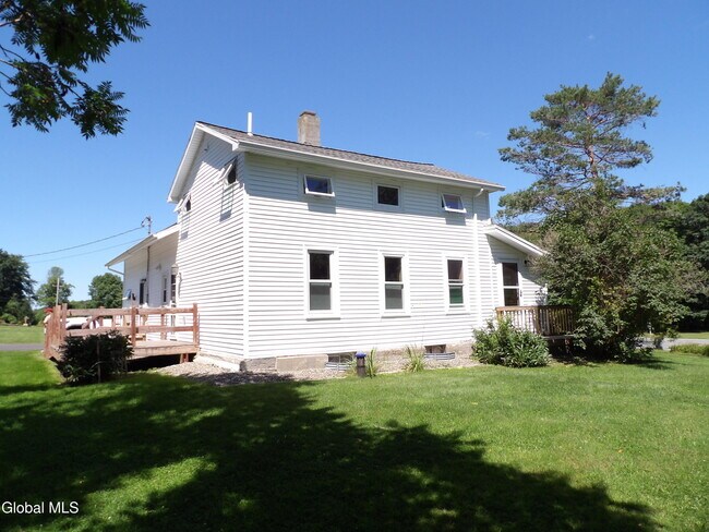 Building Photo - 3058 Delaware Turnpike