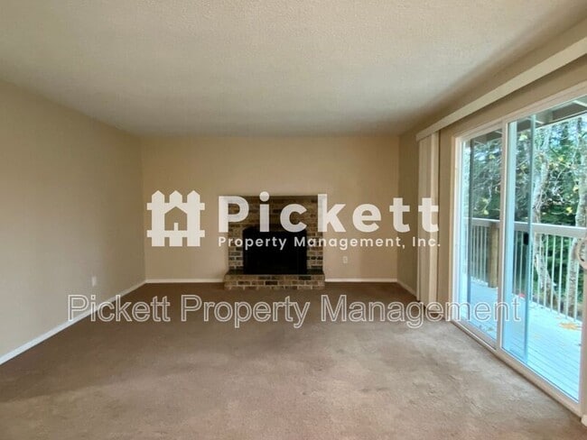 Building Photo - 11660 Schold Rd NW