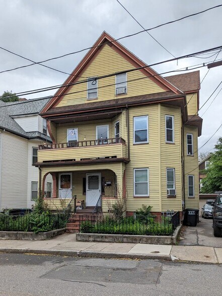 Building Photo - 35 Pearson Rd