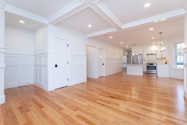 Building Photo - 20 Sheridan Ave