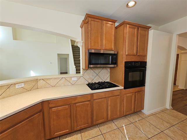 Building Photo - 933 Wilderness Pass