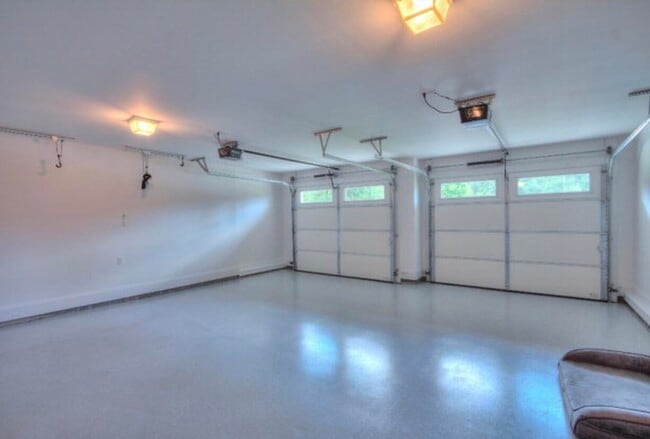 Building Photo - 3005 Daufaskie Rd