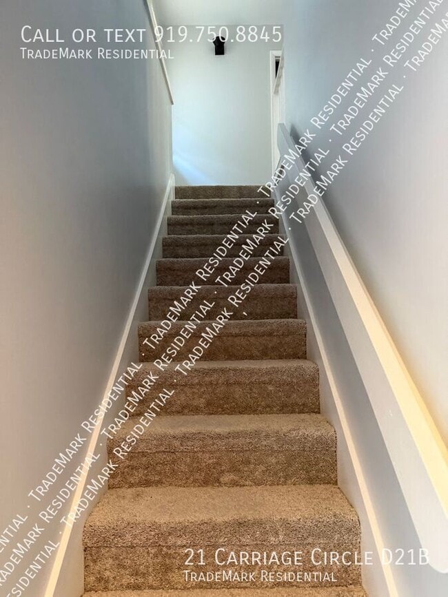 Building Photo - 21 A Carriage Cir