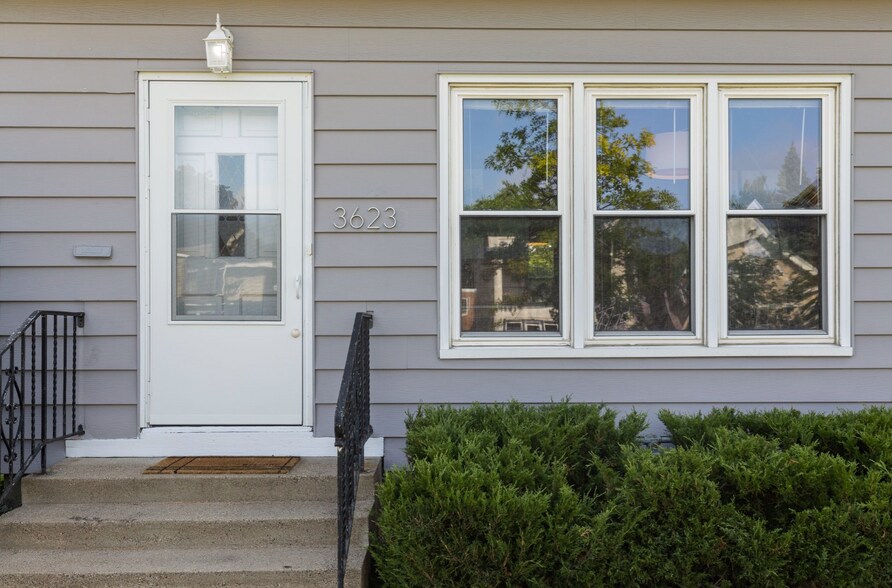 Building Photo - 3623 Lyndale Ave S