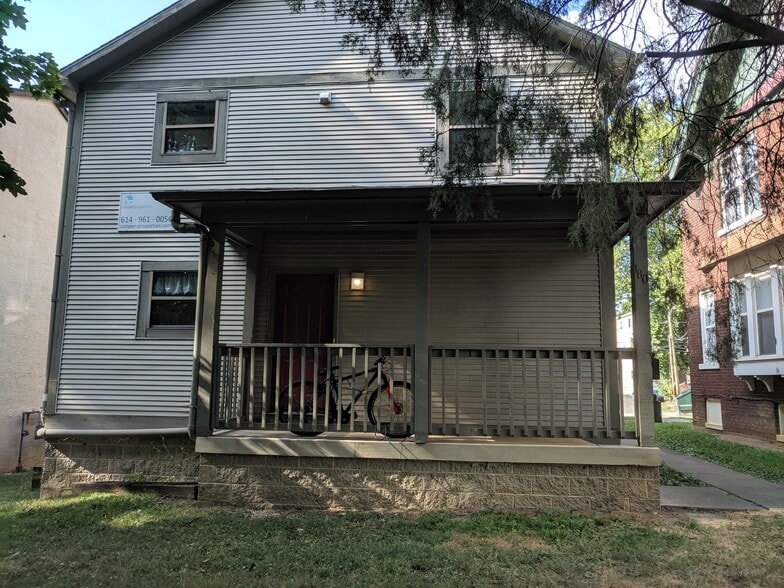 Building Photo - 180 E 12th Ave