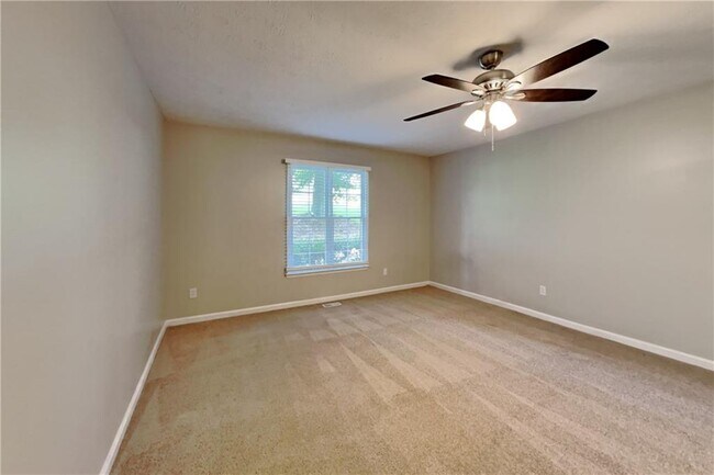 Building Photo - 1675 Cedar Grove Dr