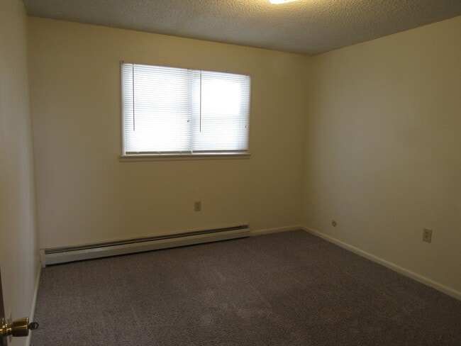 Building Photo - 1120 S Nebraska Ave