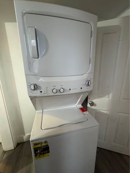 Building Photo - 6 Graham St