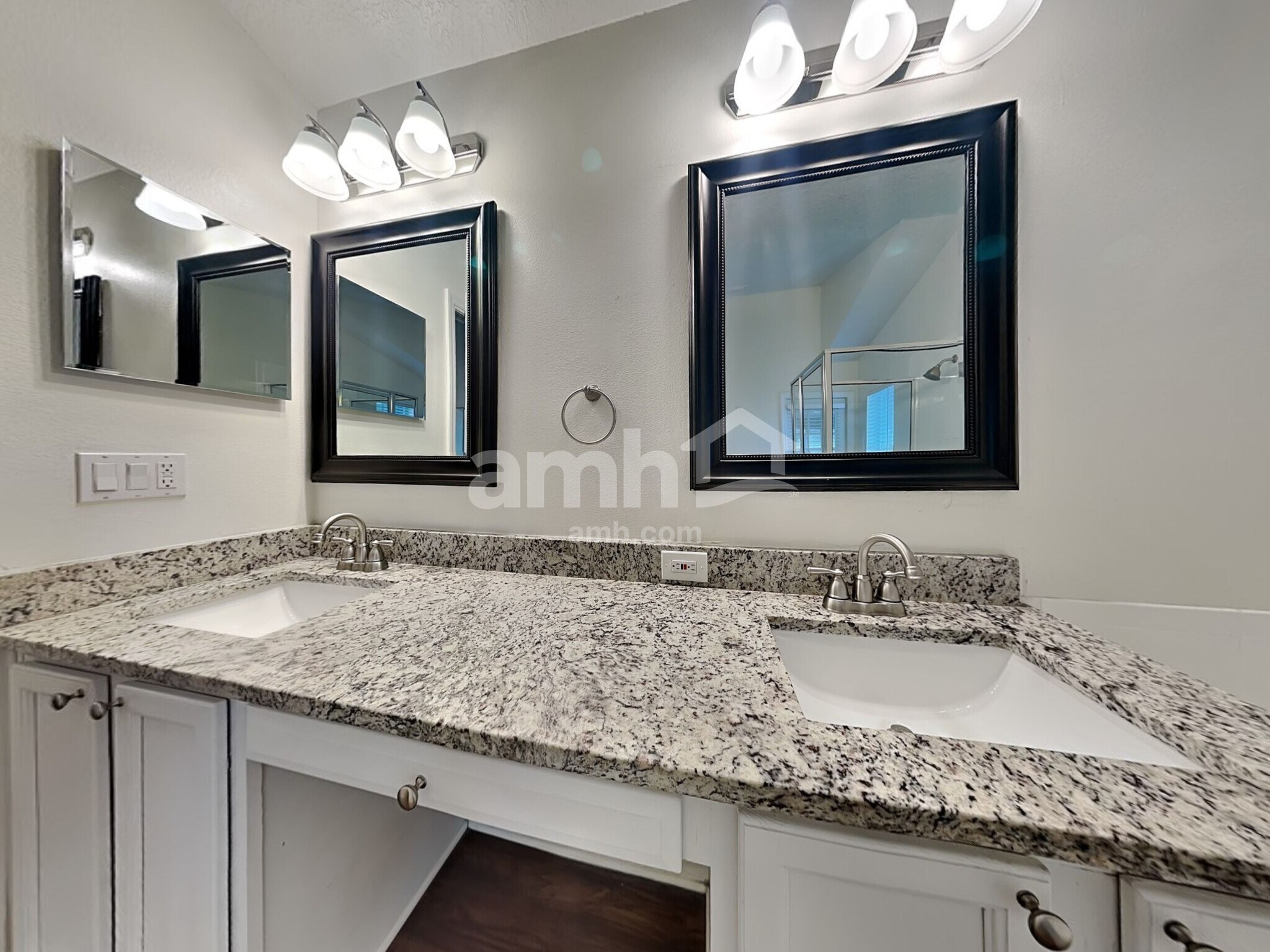 Building Photo - 30707 Pga Dr