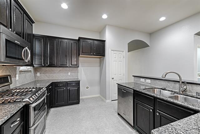 Building Photo - 8840 Night Wind Ln