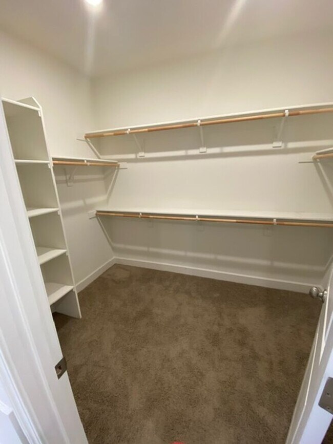 Building Photo - MOVE IN READY!  4 Bedroom Home in Whitney Ranch Rocklin