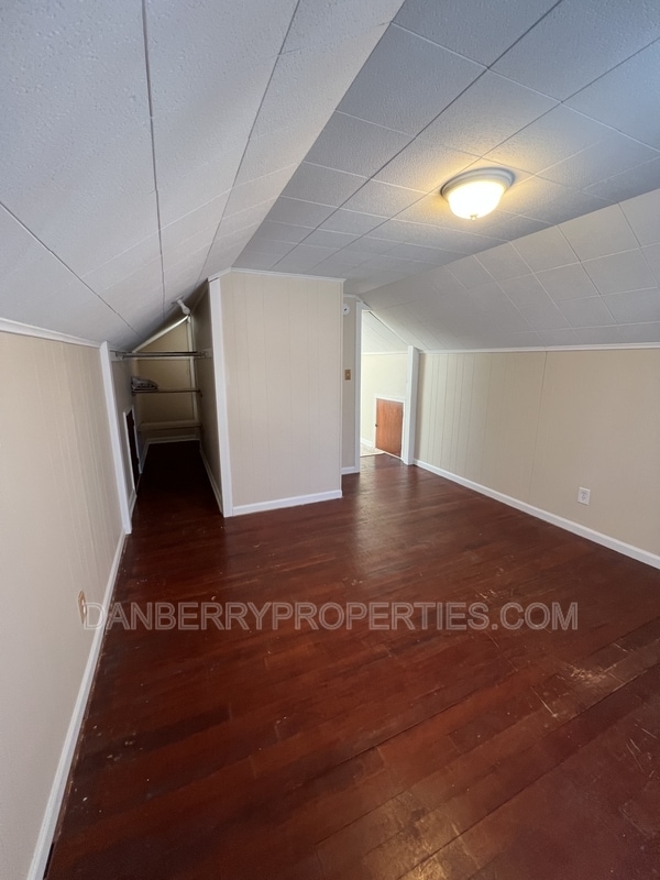 Building Photo - 2222 Rood St