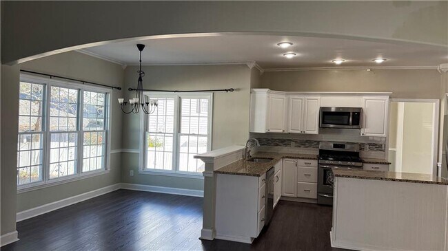 Building Photo - 11395 Brookhollow Trail