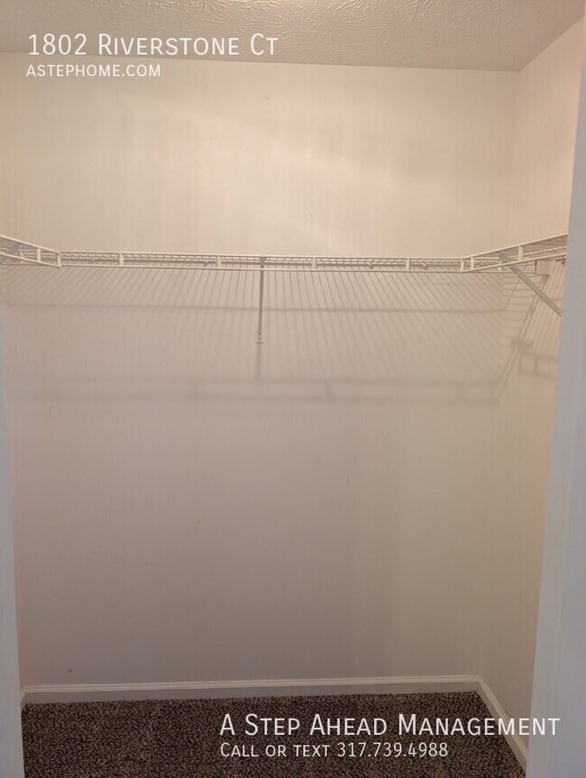 Building Photo - 1802 Riverstone Ct