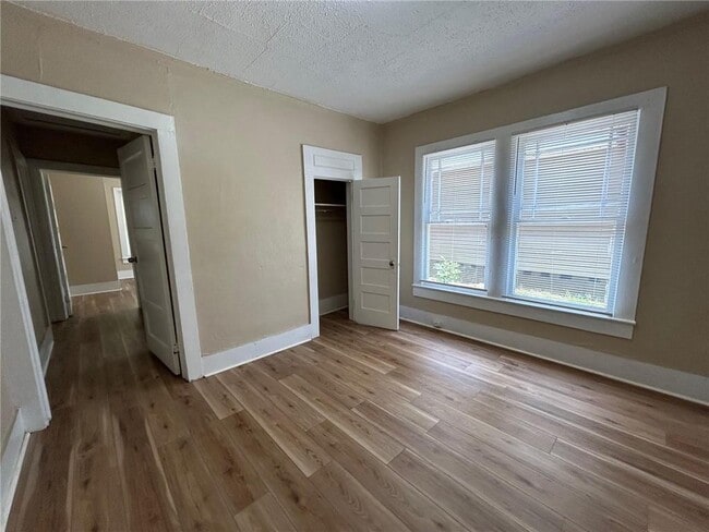 Building Photo - 134 N Carlen St