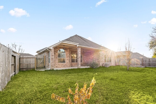 Building Photo - 19914 Sagebrush Cove